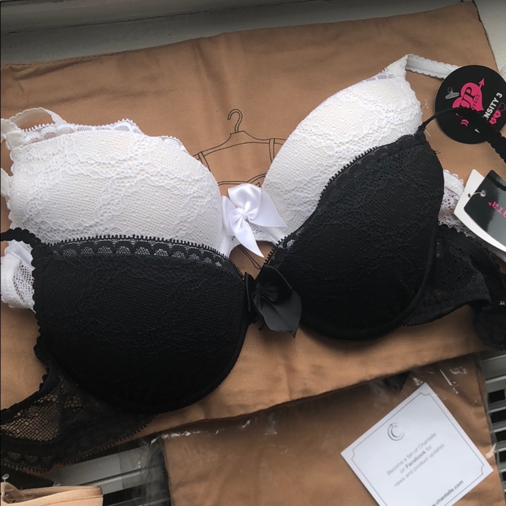 Passionate Push-up Bras Black & White 32A BrandNew